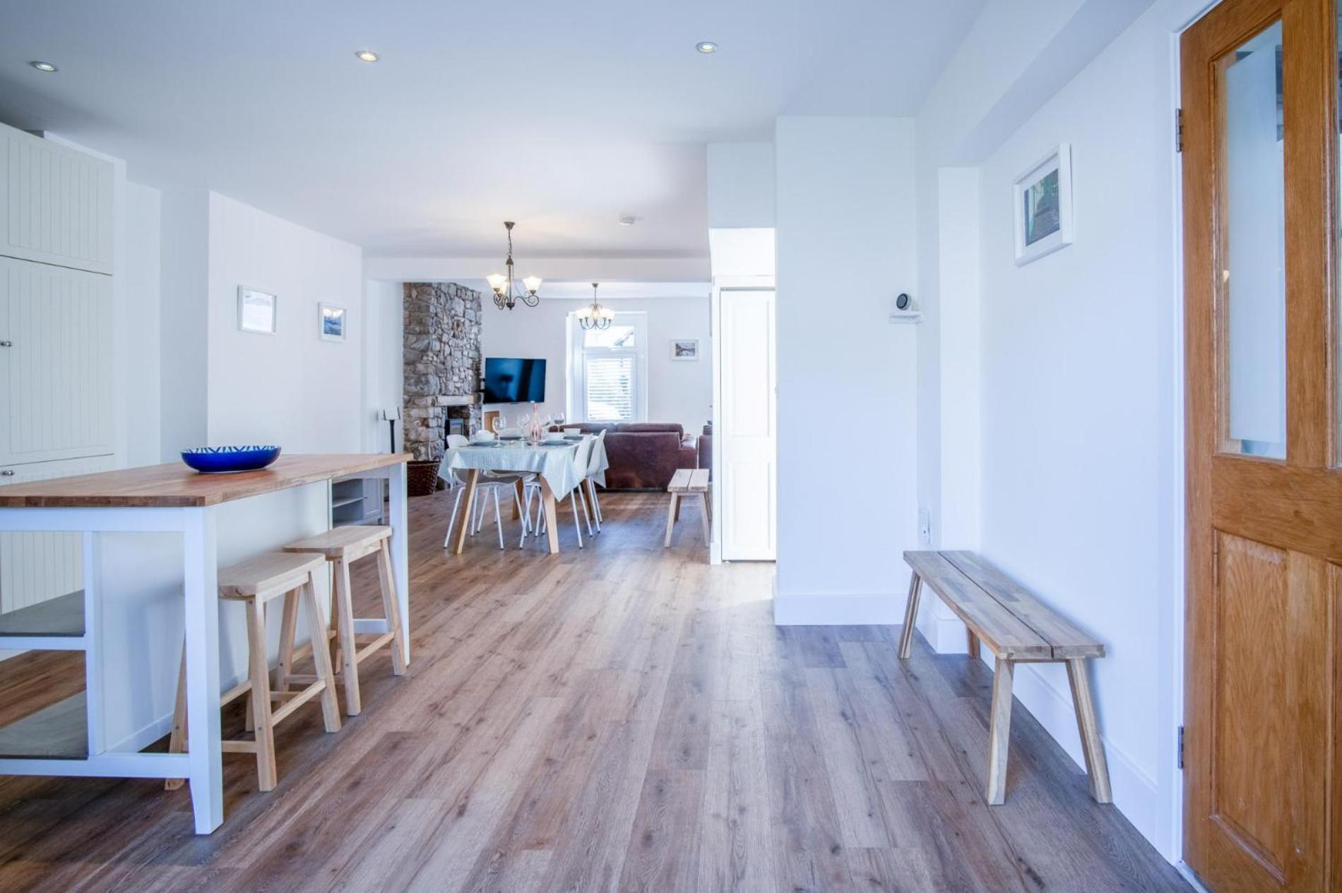 Nottage Road - 3 Bedroom - Mumbles Holiday home *