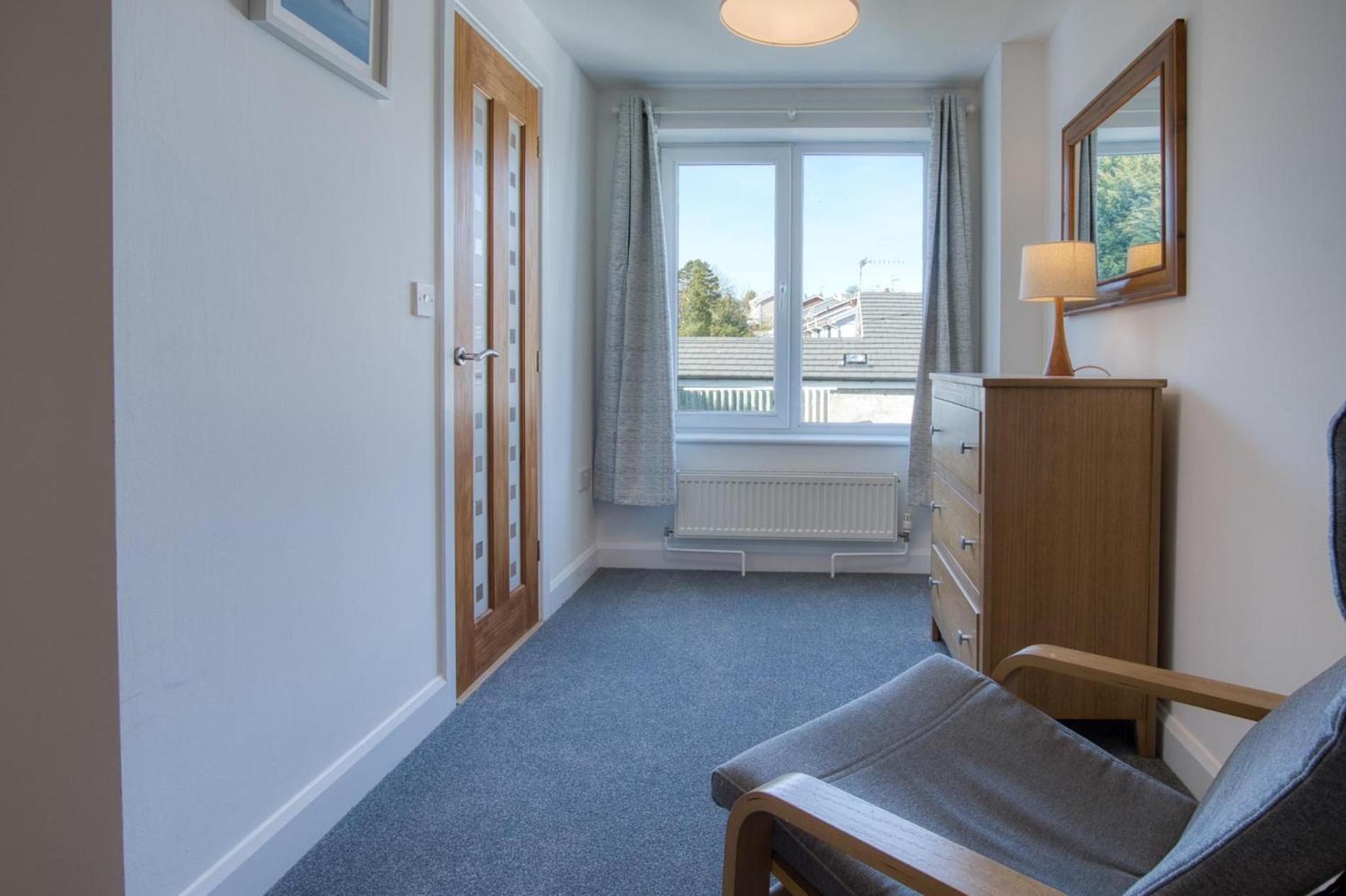 Nottage Road - 3 Bedroom - Mumbles * Swansea