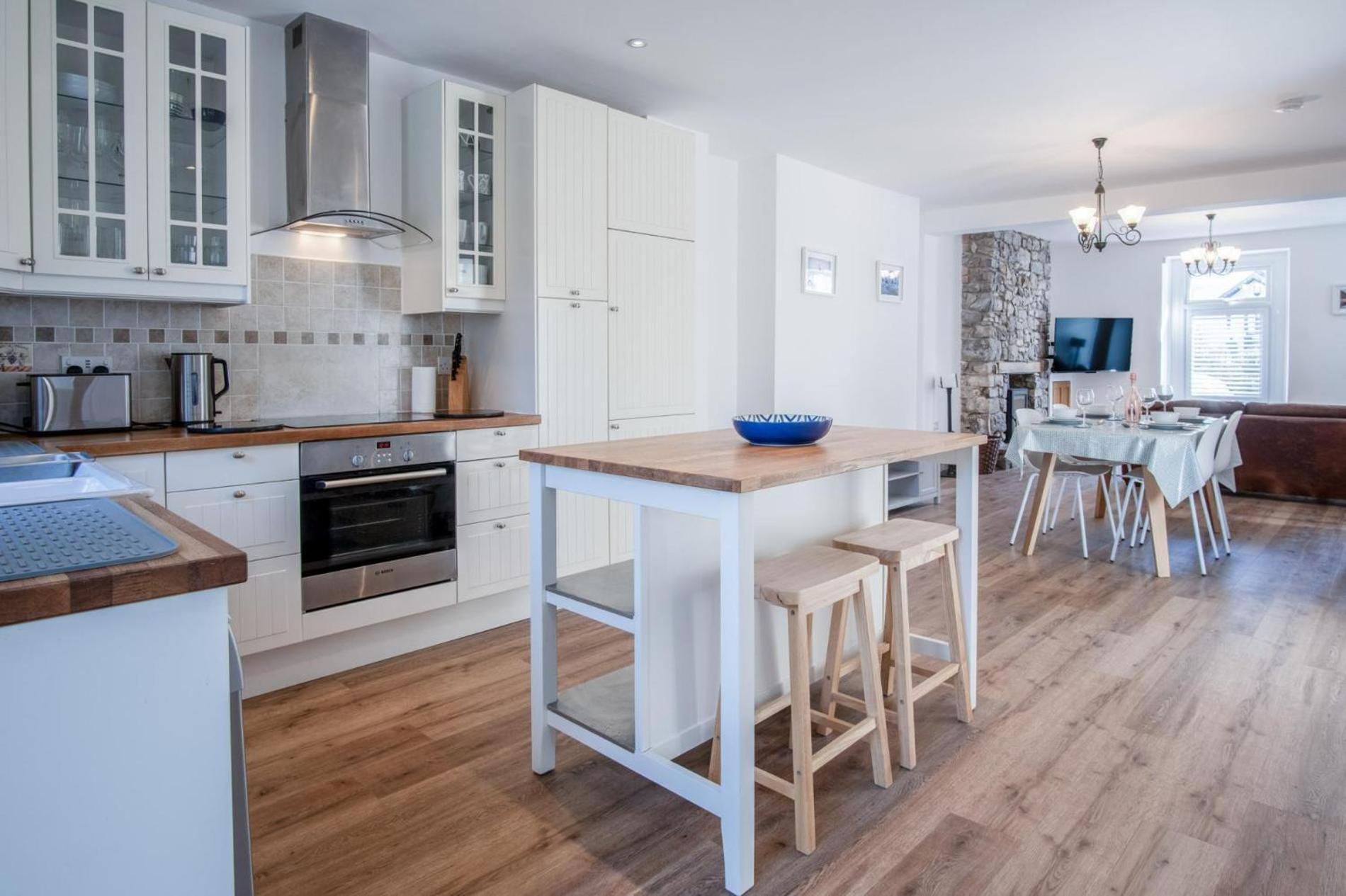 Holiday home Nottage Road - 3 Bedroom - Mumbles Swansea