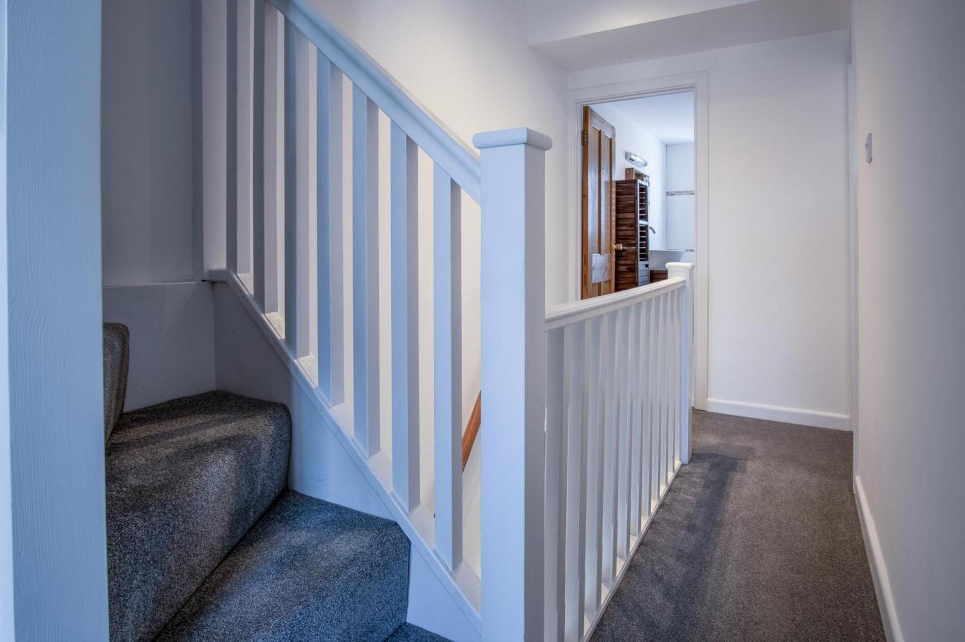 Nottage Road - 3 Bedroom - Mumbles