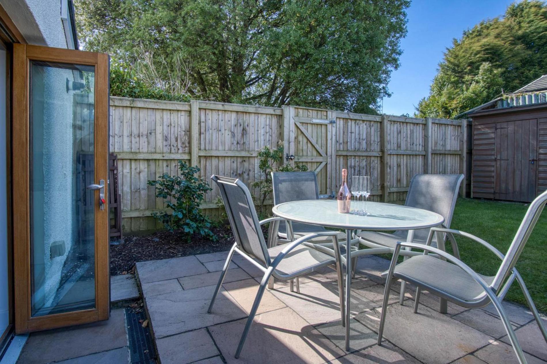 Nottage Road - 3 Bedroom - Mumbles
