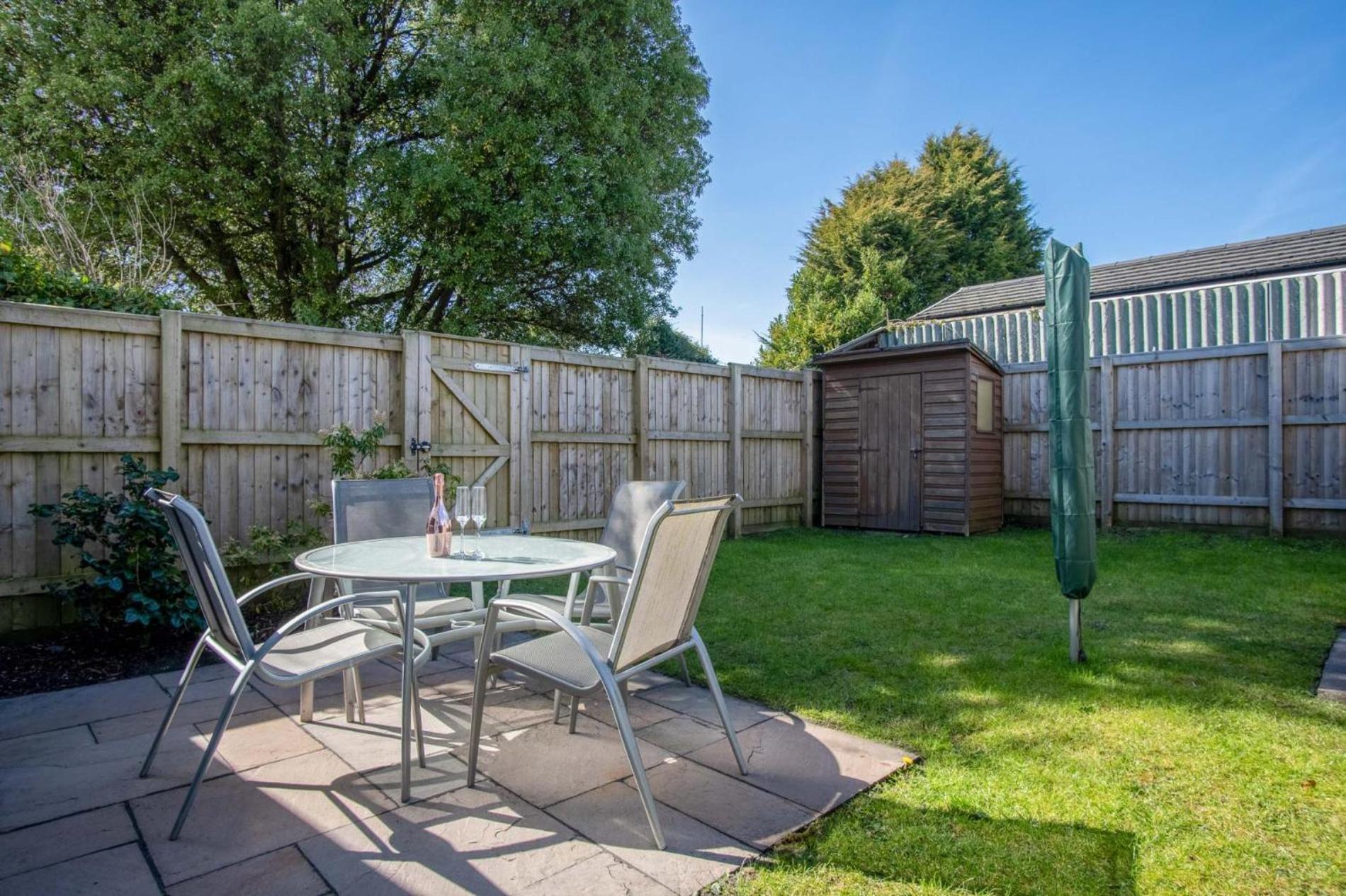 Nottage Road - 3 Bedroom - Mumbles * Swansea